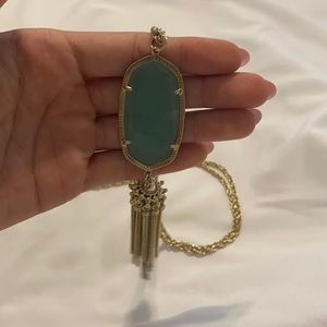 Kendra Scott pendant necklace